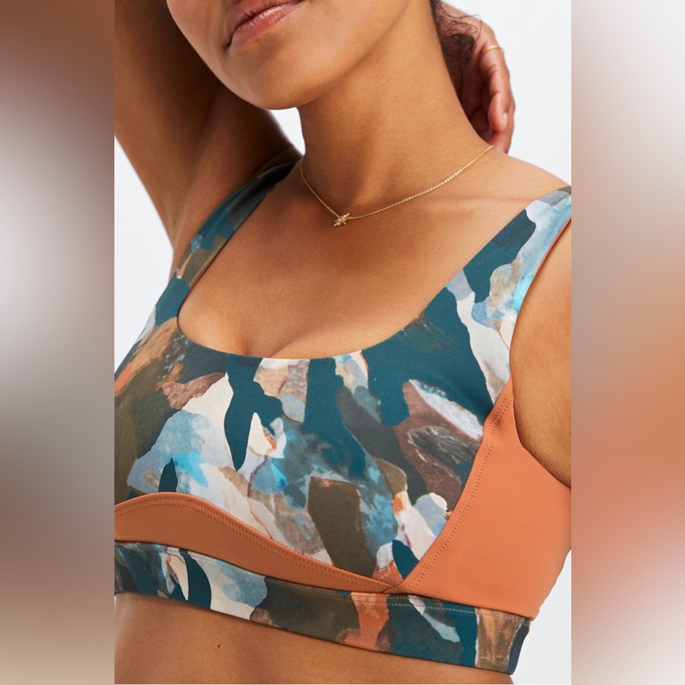 Fabletics Gabriella Swimsuit Bra - Picture 2 of 7